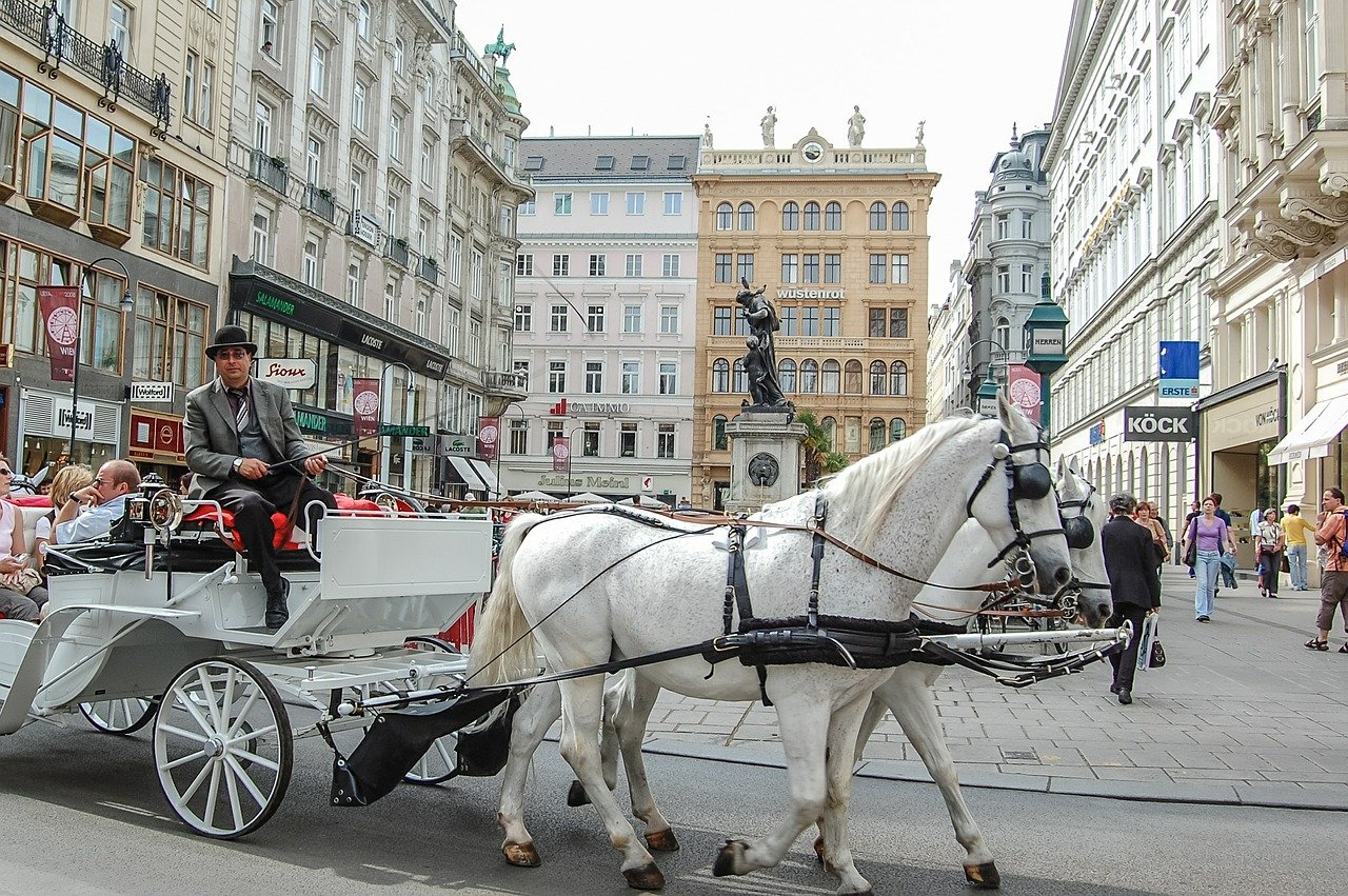 Các cuộc biểu tình hàng loạt chống lại việc phong tỏa và vắc xin ở Prague, Rome, Amsterdam