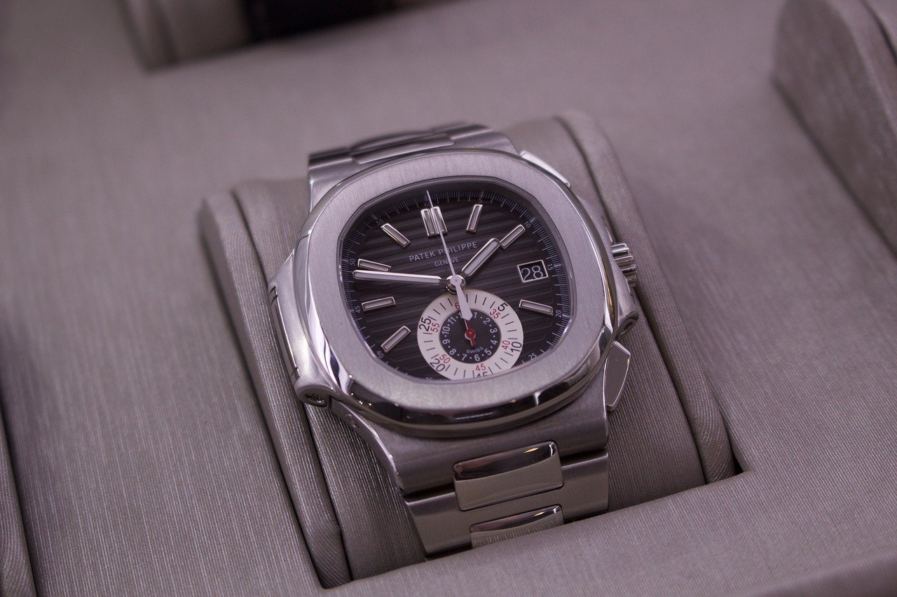 Patek Philippe mang ‘cơn sốt’ đồng hồ cho 170 người mua may mắn