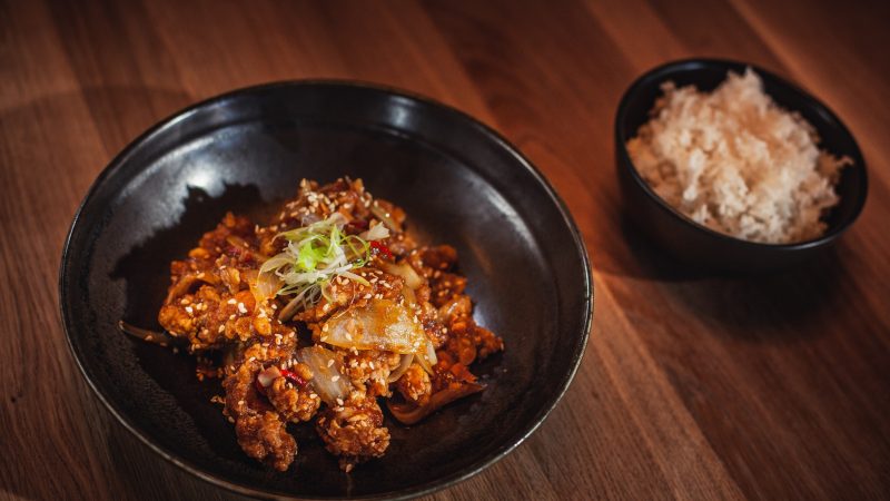 Bánh mì phá lấu: QQ Asian Kitchen tiếp tục gây ấn tượng