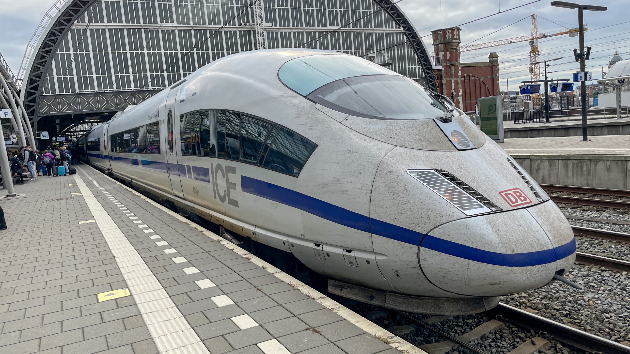 Đức: Nhà điều hành đường sắt Deutsche Bahn thừa nhận tàu trễ giờ xảy ra thường xuyên hơn