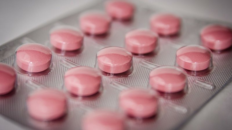 Thuốc viên kháng COVID mới: EMA bật đèn xanh cho thuốc kháng vi-rút Paxlovid của Pfizer được sử dụng ở Liên minh Châu Âu