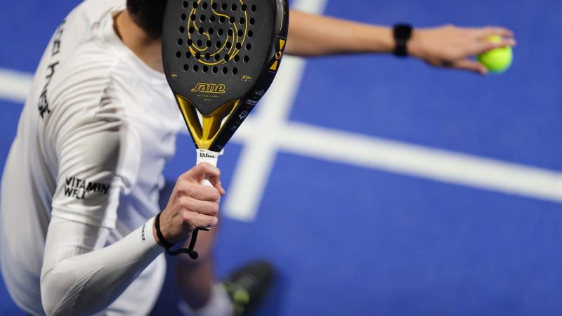 Các luật sư nói rằng Djokovic đã được miễn trừ y tế sau khi nhiễm COVID-19 vào tháng trước