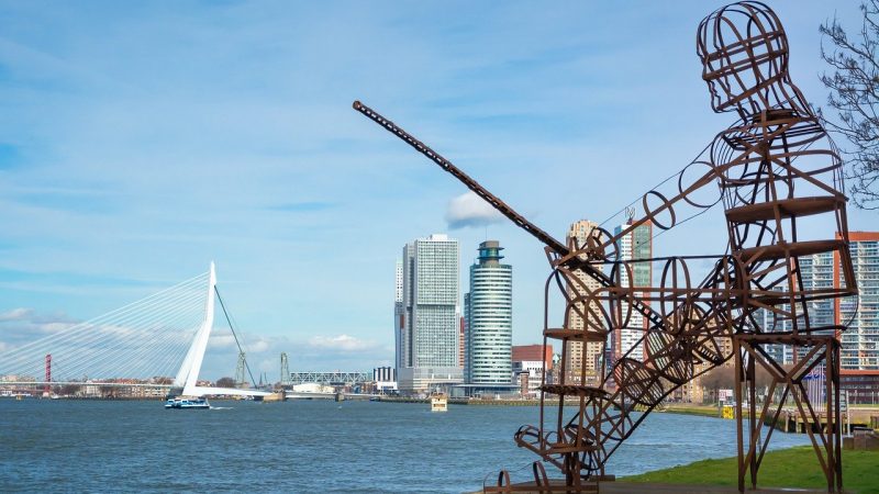Bến cảng Rotterdam được coi là cảng ô nhiễm nhất ở châu Âu