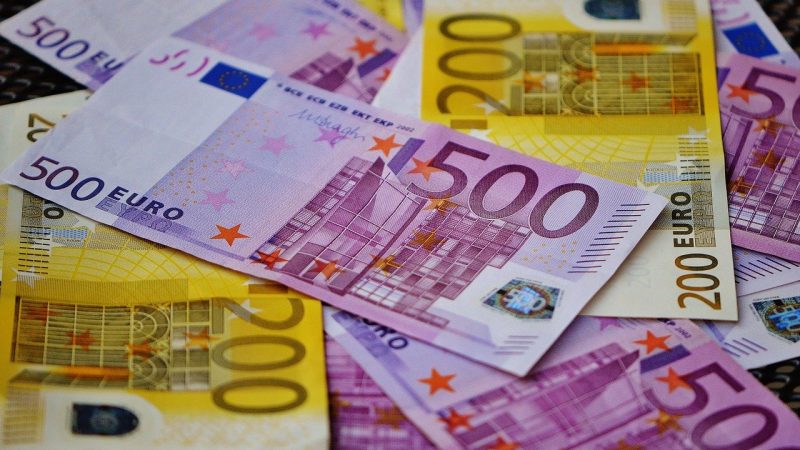 Lạm phát khu vực đồng euro đạt kỷ lục mới, gây áp lực chồng chất lên Ngân hàng Trung ương Châu Âu