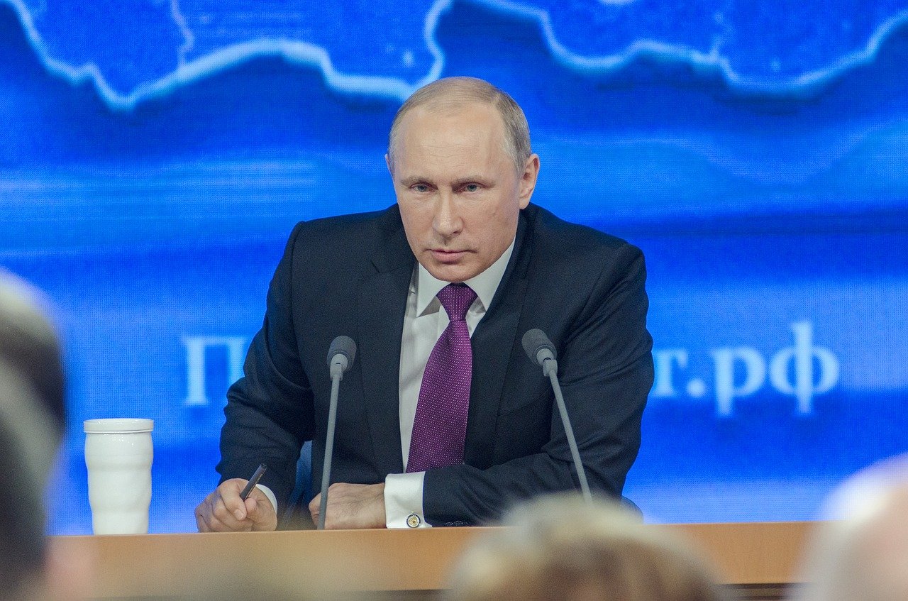 Điện Kremlin cho biết Putin công nhận các khu vực ly khai của Ukraine trong bối cảnh căng thẳng leo thang