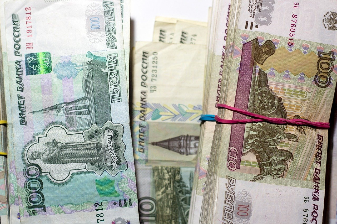 Ngân hàng trung ương Nga tăng lãi suất lên 20% từ 9,5% lên đồng rúp