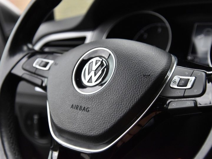 Volkswagen thu hồi 246.000 chiếc Atlas SUV do lỗi túi khí, phanh