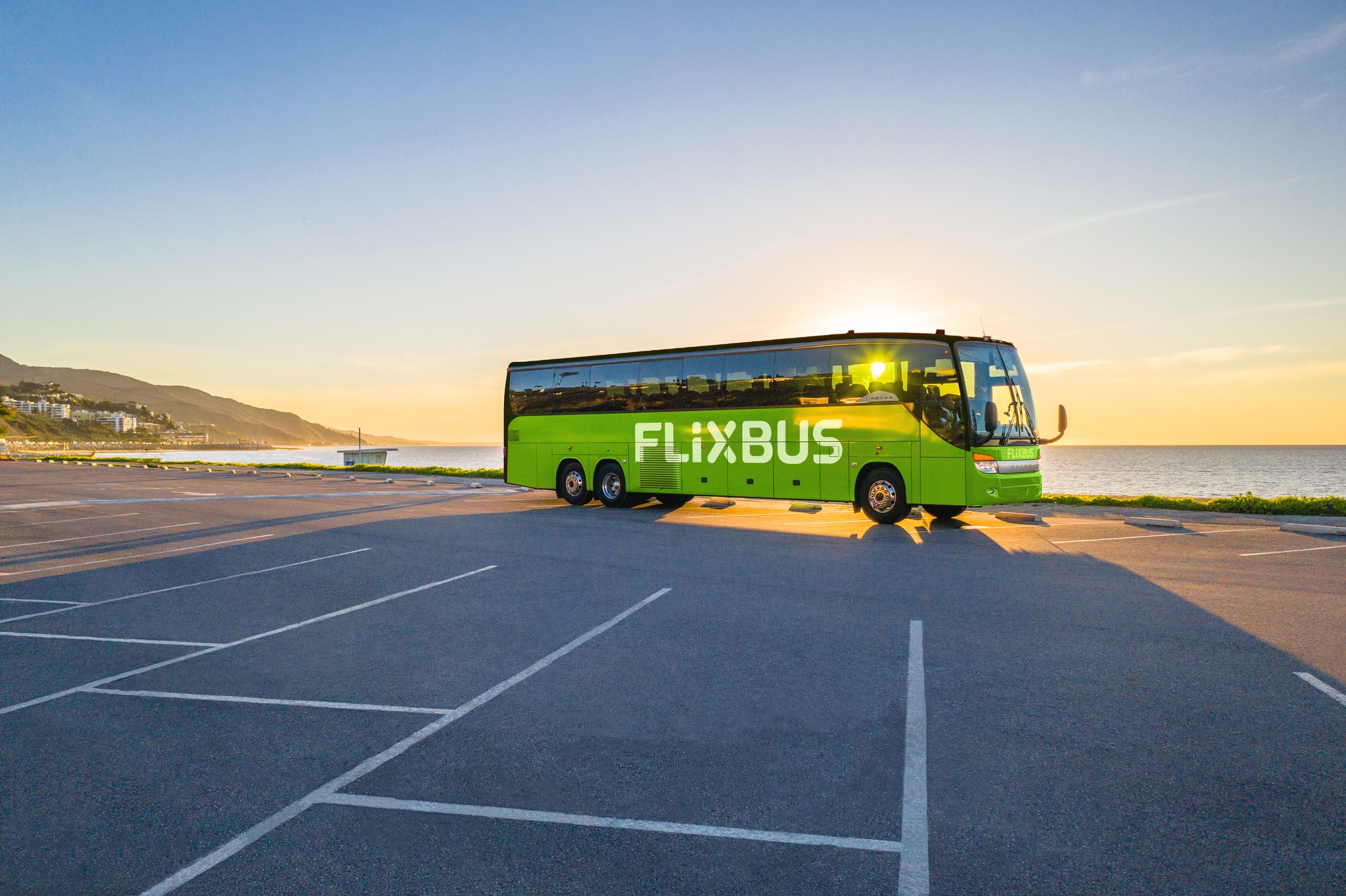 FlixBus sẽ nối lại dịch vụ chở khách đến Ukraine vào tuần tới