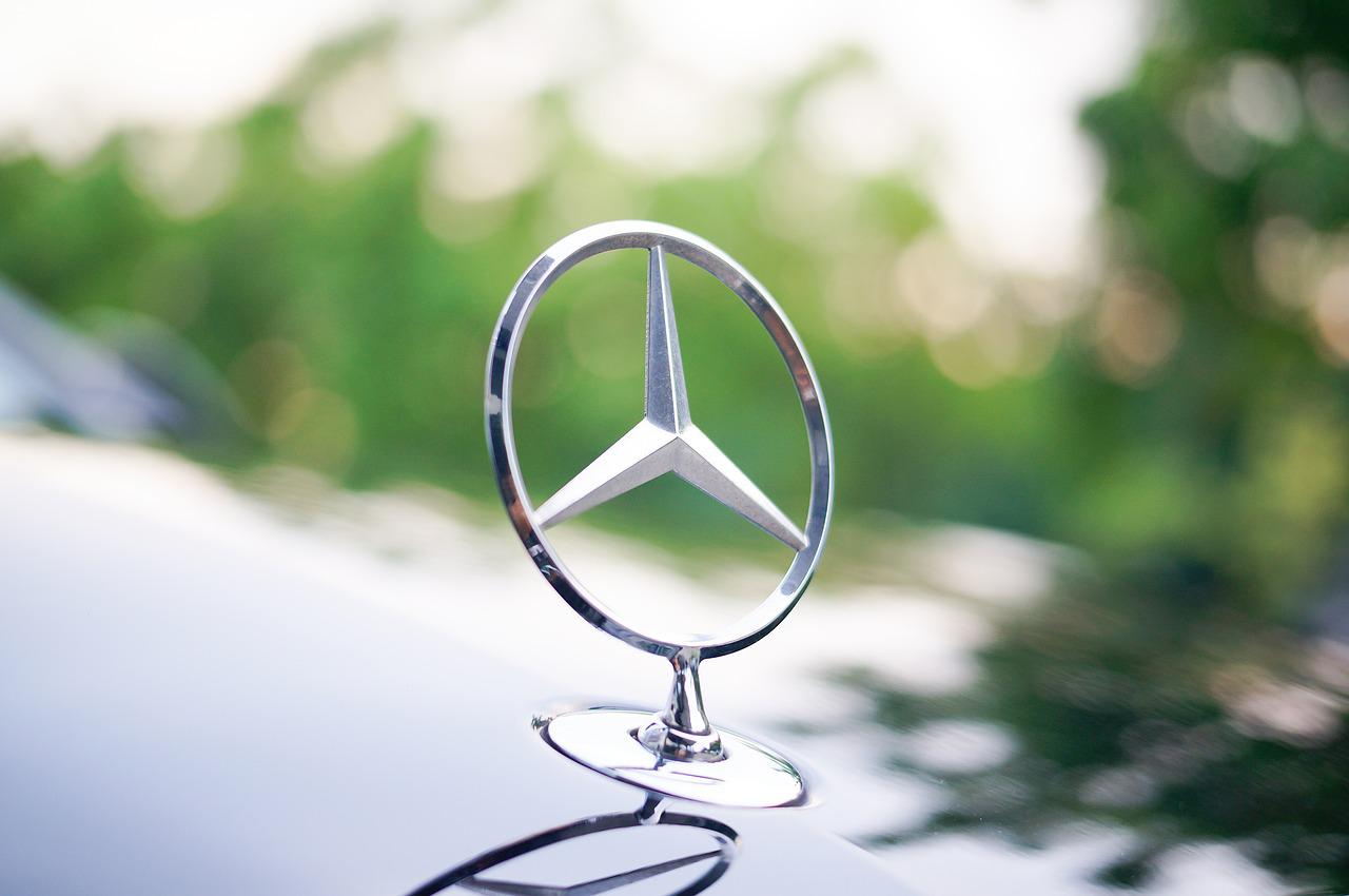 Mercedes-Benz thu hồi một triệu ô tô vì lo ngại lỗi hệ thống phanh
