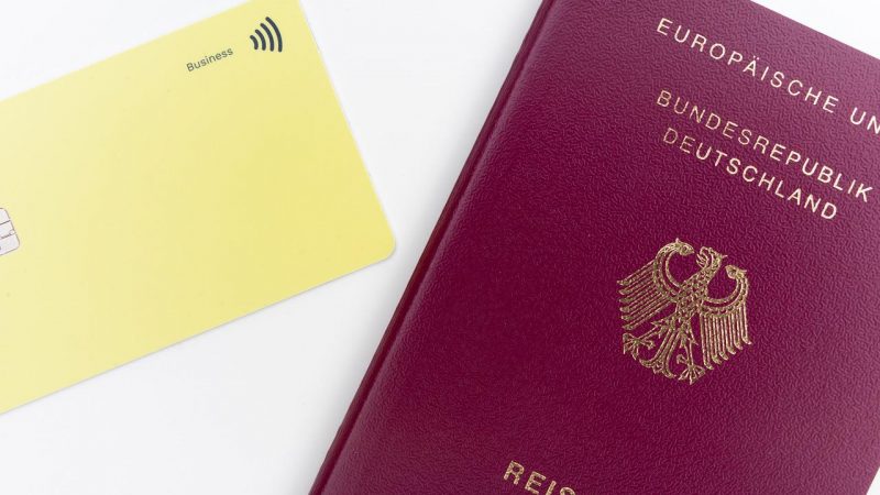 Số người nhập quốc tịch Đức tăng 20% trong năm 2021