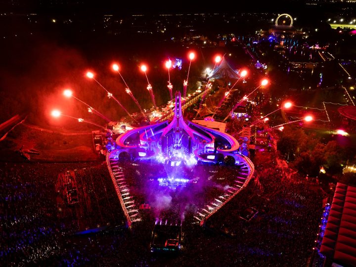 Tomorrowland: Lễ hội EDM lớn nhất của Bỉ đã trở lại sau đại dịch