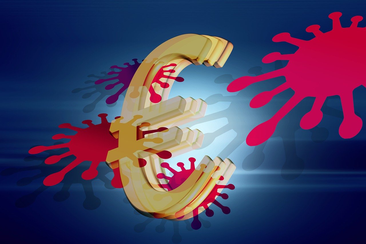EU: Các trường hợp COVID tăng gấp ba lần trên khắp châu Âu khi số ca nhập viện tăng gấp đôi