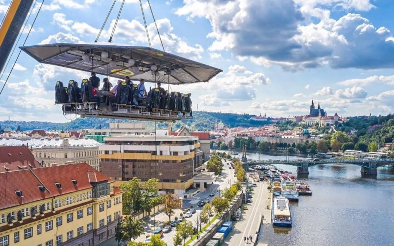 Địa điểm “Dùng bữa trên bầu trời” mới của Prague được tiết lộ