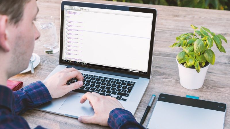 Thỏa thuận Chia sẻ Thu nhập: Trở thành nhà phát triển web và chỉ trả tiền khi bạn được thuê