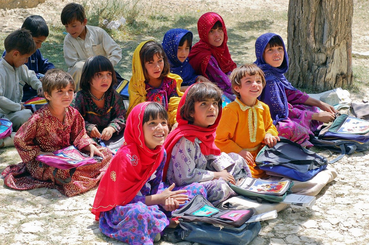Năm đồ họa thông tin cho thấy tác động của sự tiếp quản của Taliban đối với châu Âu