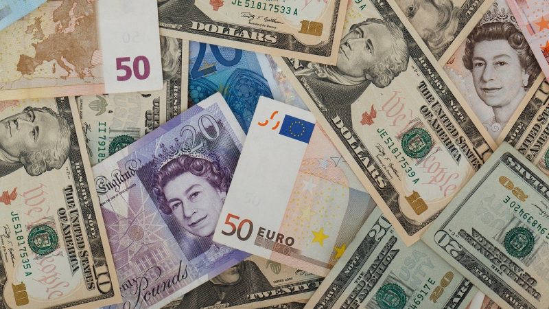 Khủng hoảng năng lượng châu Âu khiến đồng euro giảm xuống mức thấp nhất 20 năm so với đồng đô la Mỹ