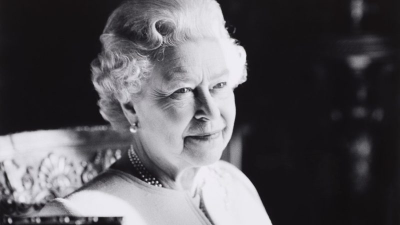 Nữ hoàng Anh Elizabeth II qua đời ở tuổi 96, thông báo từ Cung điện Buckingham