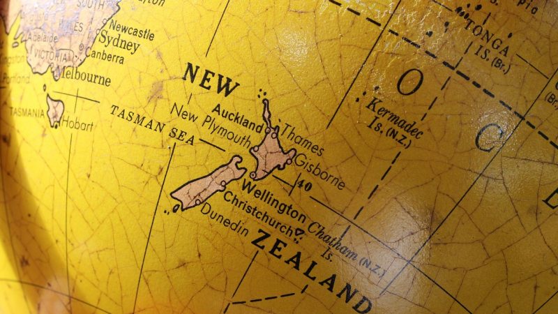 New Zealand áp đặt lệnh cấm vĩnh viễn đối với những người trẻ tuổi mua thuốc lá