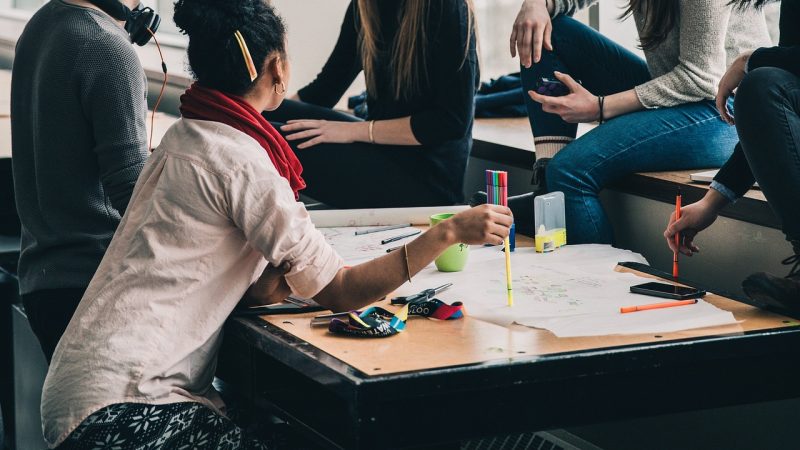 Chương trình Erasmus + của EU sẽ tiếp tục ở Hungary