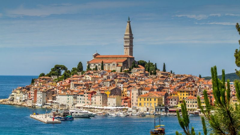 Ngày trọng đại của Croatia: Quốc gia Balkan thông qua đồng euro và gia nhập khu vực Schengen