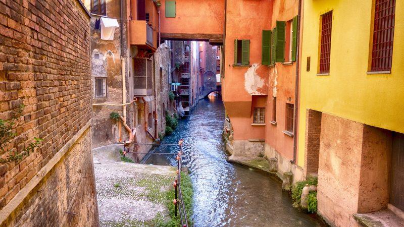 Italy: Hàng ngàn người sơ tán khi lũ lụt chết người càn quét miền bắc đất nước