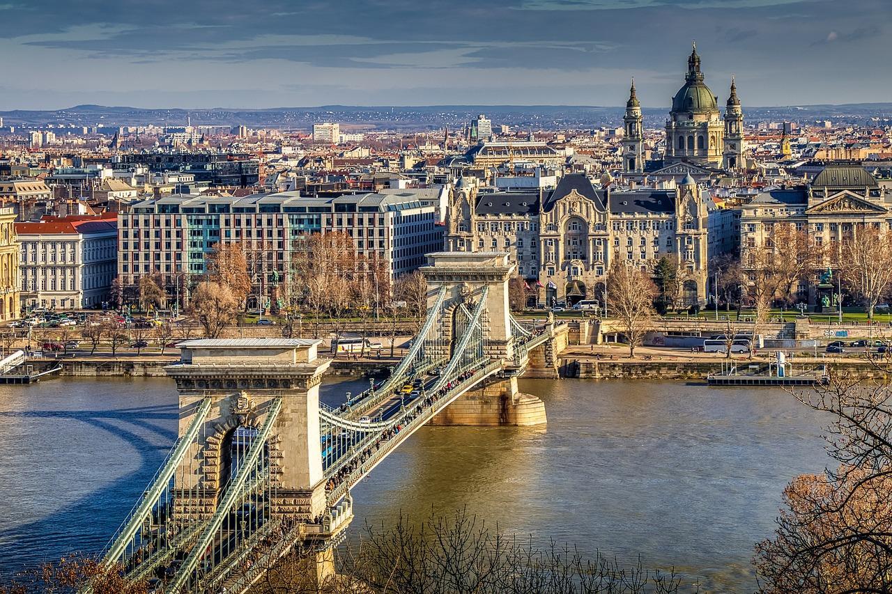 Báo cáo cho biết nền dân chủ đang xấu đi ở Hungary dưới thời Viktor Orban