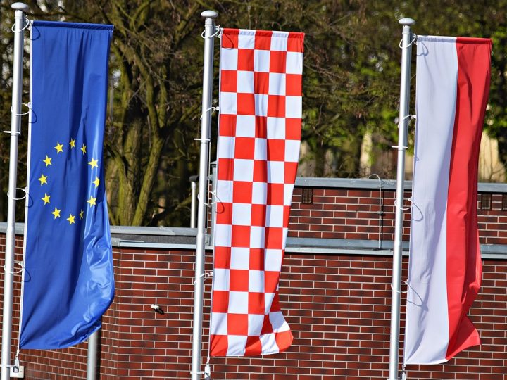 Quan hệ Ba Lan-EU hướng tới việc thiết lập lại khi chính phủ mới dự kiến ​​sau cuộc bầu cử