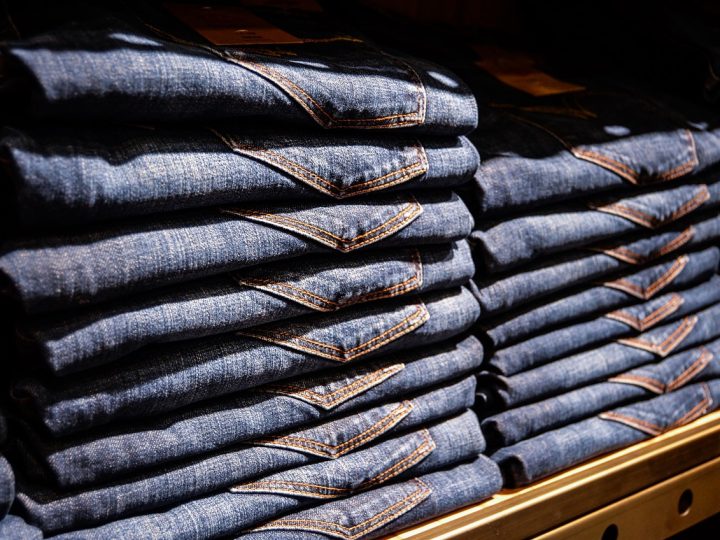 Bao lâu thì bạn nên giặt quần jeans? CEO của Levi’s giải quyết cuộc tranh luận này