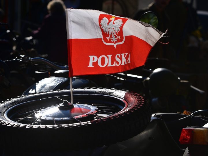 Lãnh đạo phe đối lập Ba Lan Tusk nói rằng 3 đảng có đủ phiếu bầu để lật đổ đảng Luật pháp và Công lý