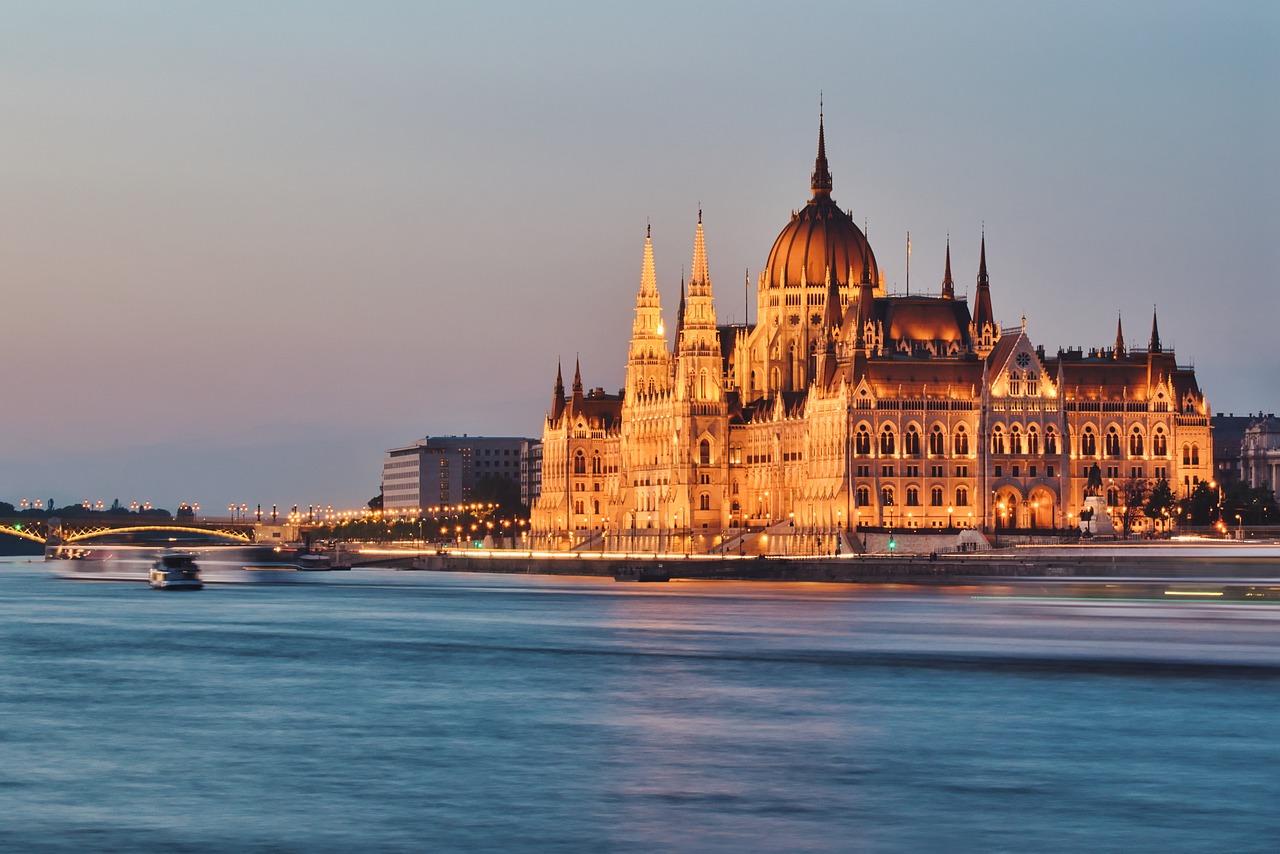 Hungary chuẩn bị nhận 920 triệu euro từ quỹ phục hồi của EU mà không kèm theo điều kiện ràng buộc nào