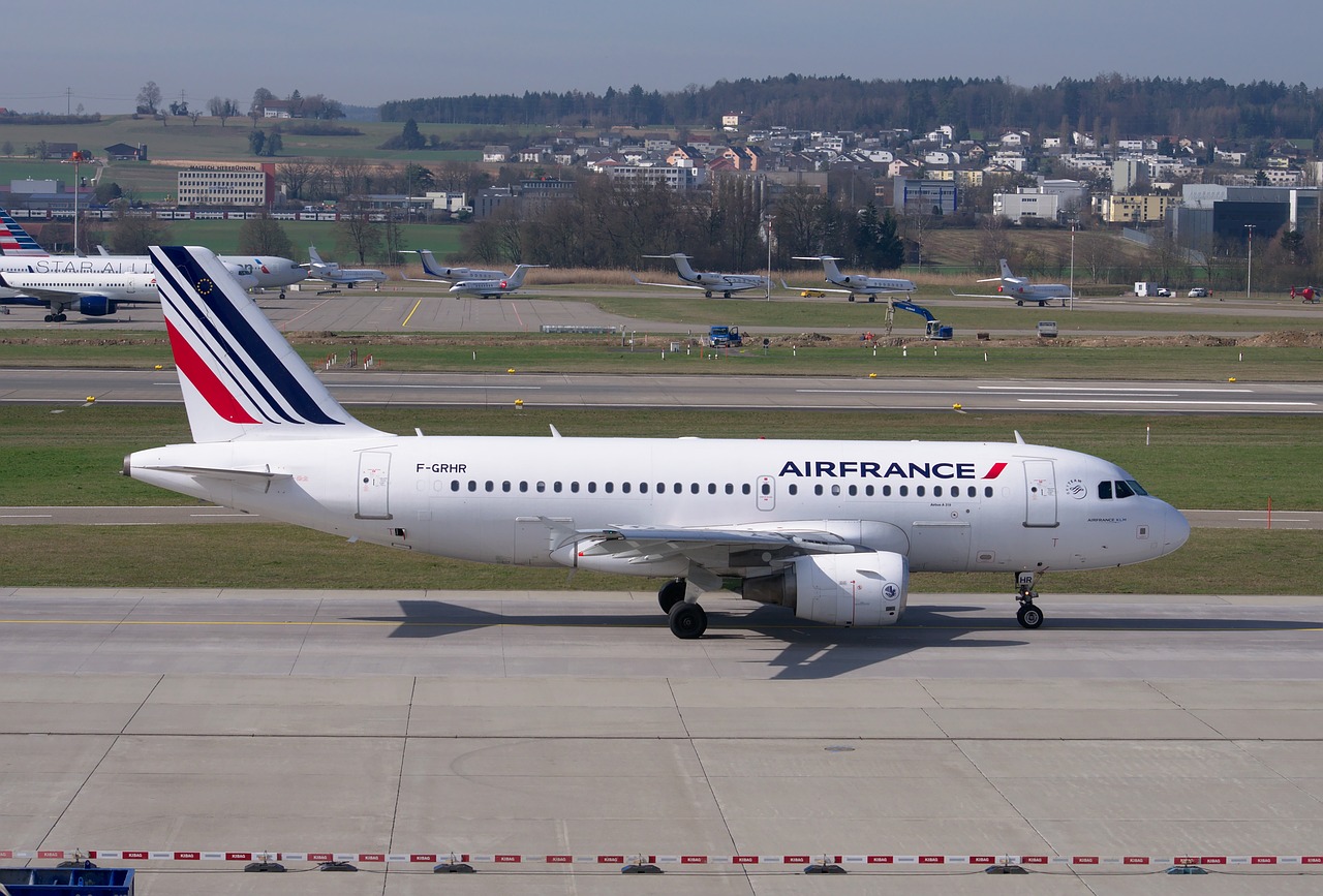 Pháp sẽ hủy hơn 16.000 chuyến bay vào năm 2024 do nâng cấp hệ thống kiểm soát không lưu