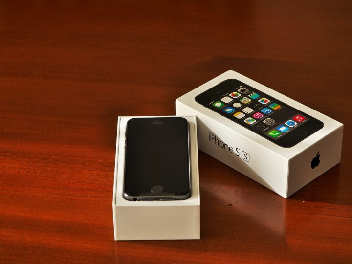 Làm thế nào iPhone của Apple trở thành một trong những sản phẩm bán chạy nhất mọi thời đại