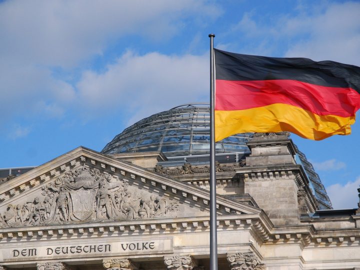 Dữ liệu cho thấy bạo lực chống lại các chính trị gia Đức tăng gần gấp đôi sau 5 năm