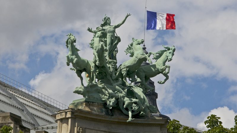 Macron đến Đức trong chuyến thăm cấp nhà nước đầu tiên của một tổng thống Pháp sau 24 năm