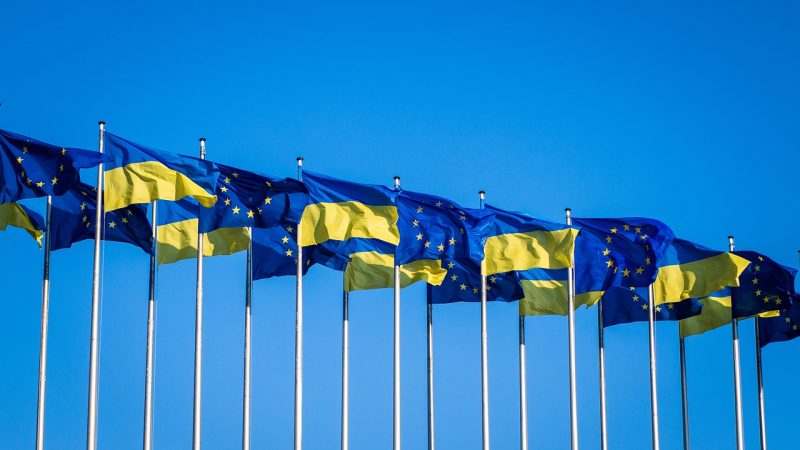 Brussels cho biết Ukraine và Moldova sẵn sàng đàm phán thành viên trong khi Hungary phản đối