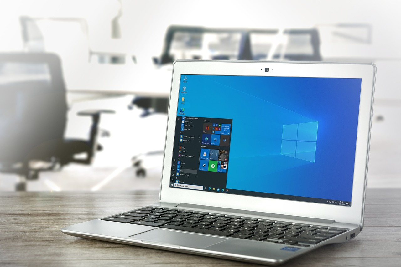 Sự cố ngừng hoạt động CNTT lớn trên toàn cầu ảnh hưởng đến Microsoft, phương tiện truyền thông, ngân hàng và hãng hàng không dẫn đến nhiều chuyến bay phải hạ cánh