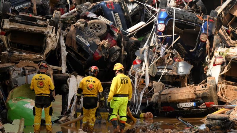Lũ lụt ở Tây Ban Nha: Số người chết tăng lên 205 khi quốc gia này chuẩn bị đón thêm mưa