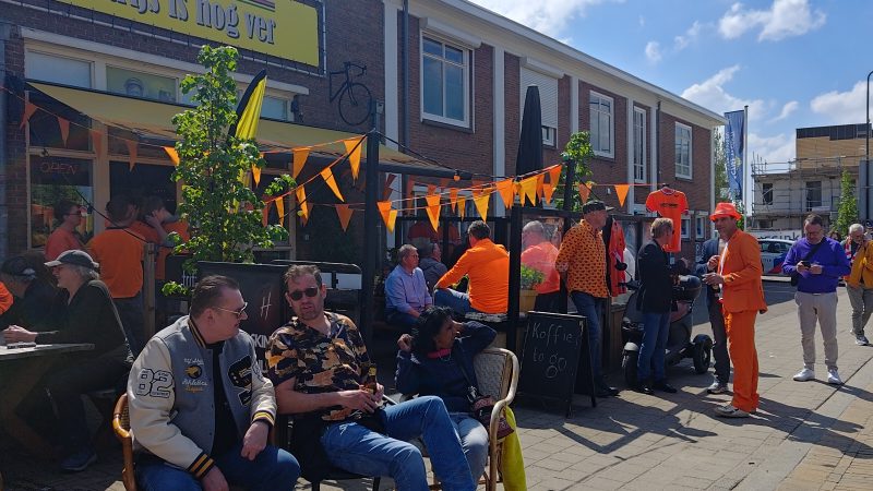 King’s Day – Ngày Quốc Vương Hà Lan: Ngày hội sắc màu cam rực rỡ khắp phố phường